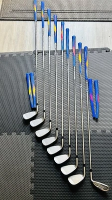 Juego de palos/bolas de golf Nicklaus EZ Up 9 palos de hierro diestro eje de acero 3i-SW sin precio base Foto 1 de 4
