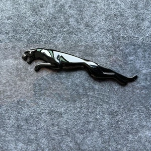 4x für Jaguar Aufkleber glänzendes schwarzes Abzeichen  Kofferraum Emblem - Bild 1 von 4