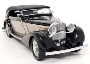 Franklin Mint 1/24 Maybach Zeppelin 1939 Black / Silver Diecast Scale Model Car - Picture 1 of 10