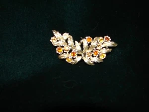 Broche prendedor vintage retro de metal ámbar estrás bisutería - Imagen 1 de 2