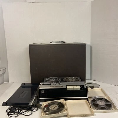 Grabadora de cinta portátil de nivel automático modelo 505A realista con estuche Mike Tapes repuestos Foto 1 de 4