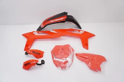 Beta RR Plastic Kit OEM Red/Black Plastics Fender Shrouds Hand Guards #4 - Image 1 of 4