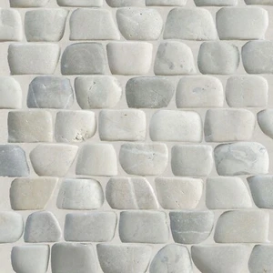 Azulejo de pared y piso de mosaico de piedra natural gris tira ($12,71/pie cuadrado) - Imagen 1 de 10