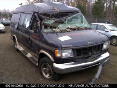 PASSENGER RIGHT TAIL LIGHT FITS 95-04 FORD E150 VAN 223418 - Image 1 of 4