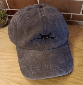 Graue Baseballmütze schwarze Katze schaut auf dich verstellbar kein Etikett Kätzchenmütze neu - Bild 1 von 2