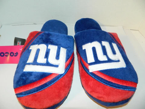 New York Giants NWT NFL TEAM SLIPPERS Size Small 7-8 Holiday tailgate party Gift Cover