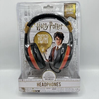 Harry Potter - Quidditch Over Ear Headphones for Kids with volume limiter 3.5mm - Image 1 of 4