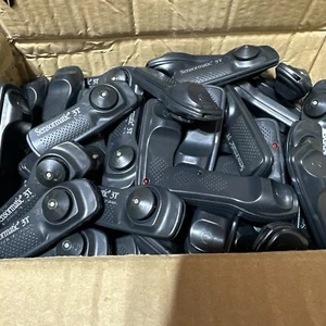 Sensormatic Kleidung Sicherheitsetiketten 77 mit Nadeln Diebstahlschutz - Bild 1 von 4