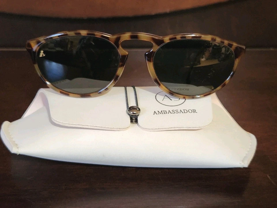 复古 1990 年代 Bausch & Lomb I's W2068 太阳镜哈瓦那玳瑁玻璃镜片 — 第 1/4 张图片