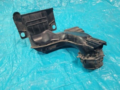 Resonador de admisión de filtro de aire Mazda 3 2014-2018 2,5 L y Mazda 6 PY0113201 OEM Foto 1 de 4