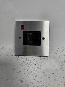 Gebürstetes Chrom 13A 2-polig Neon geschaltet Sicherungssporneinheit - schwarz - Bild 1 von 3