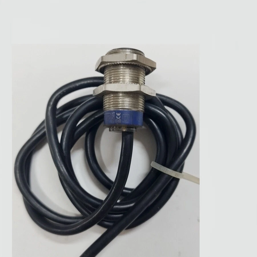 ▀▄▀▄▀ TELEMECANIQUE XS1N18PC410 - COMMUTATEUR DE PROXIMITÉ INDUCTIF - XS1-N18... - Photo 1/1