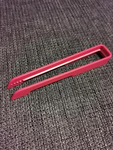 Tupperware Tupper Essigzange Zange Zuckerzange Eiszange Küchenhelfer brombeer - Bild 1 von 3