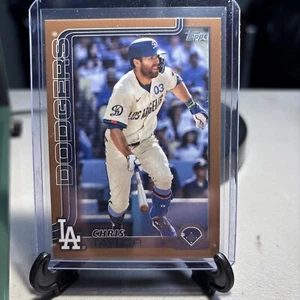 2025 Topps Series 1 Chris Taylor 241/2025 Gold - Picture 1 of 2
