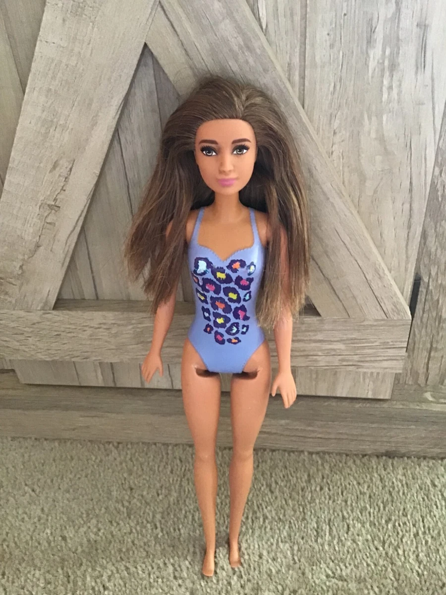 Barbie Beach Doll – Strandpuppe Mit Badeanzug, Ca. 29 Cm, Für Mädchen Ab 3 Jahren