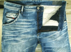 *LO ÚLTIMO AUTÉNTICO Hombres DIESEL KROOLEY-T 87AC PANTALONES DE CHÁNDAL ELÁSTICOS CÓNICOS 36 x29 - Imagen 1 de 13