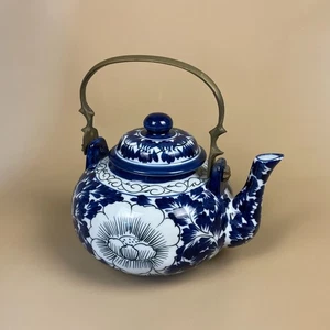 Vintage Chinesische Porzellan Keramik Teekanne Orientalisch Messing Metallgriff Teekanne - Bild 1 von 12
