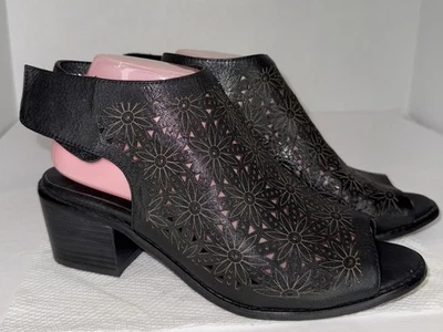 Spring Step Black Yoshie Genuine Leather Laser Cut Stacked Heel Sandals 41 - 9.5 - Image 1 of 4