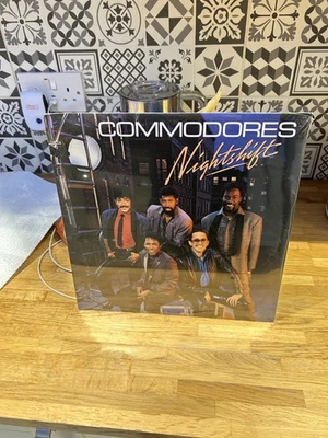 Commodores - Nightshift -Used Vinyl Record-ZL72343 Record - Image 1 of 2