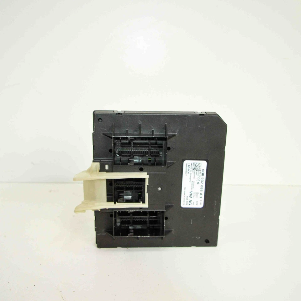 Centralina comfort VW PASSAT Variant B8 3G5 5Q0937086AH 2.0 Diesel 17882310 - Immagine 1 di 4