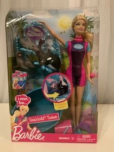 Barbie I Can Be… SeaWorld Trainer Barbie Doll Play Set 2010 Mattel N4886 - Picture 1 of 19