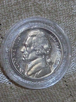 1962 No Mint Mark Jefferson Nickel Coin BU - Image 1 of 4