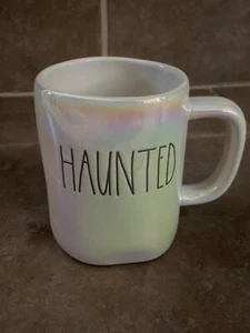 Taza Rae Dunn Perla Iridiscente Blanca Embrujada con Cara de Momia para Halloween - Imagen 1 de 3