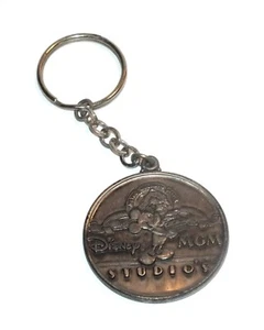 Llavero vintage de Disney MGM Studios Walt Disney World 1989 llave medallón de peltre - Imagen 1 de 24