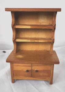 Vintage Puppenhaus Miniatur mittel Holzstall Porzellan Schrank Mini Möbel 6,5" t - Bild 1 von 7
