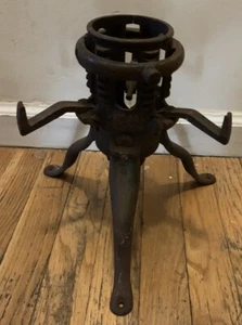 ☧ Antique North Bros Philadelphia PA Cast Iron Metal Christmas Tree Stand X-mas - Picture 1 of 10