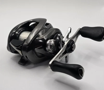 Mulinello Shimano 20 Metanium Baitcast mano destra dal Giappone - Immagine 1 di 4