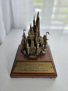 Rare Disney Cast Member 15 Year Service Award Cinderella’s Castle Bronze Statue - Picture 1 of 6