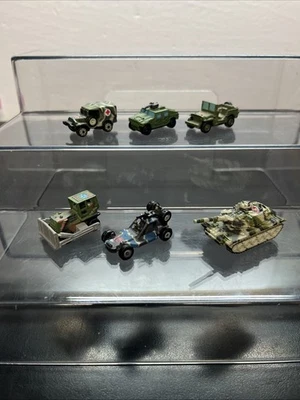 Lote #8 R2 vintage de veículos tanques militares Micro Machines - Imagem 1 de 4
