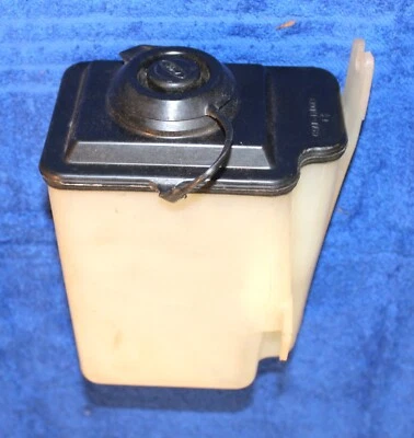 Ford Galaxie 500 XL LTD Marquis X-100 1969-1972 nuevo depósito de lavadora de parabrisas Foto 1 de 4