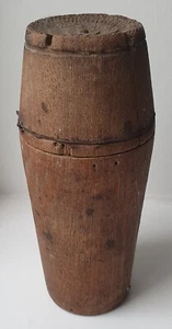 alter Holzcontainer / Trinkgefäß mit Deckel, handgefertigt - Bild 1 von 9