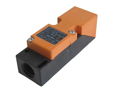 NUEVO SENSOR DE PROXIMIDAD IFM EFECTOR IME2015BFBOA/NPT IM0020 IME2015BFBOANPT Foto 1 de 4