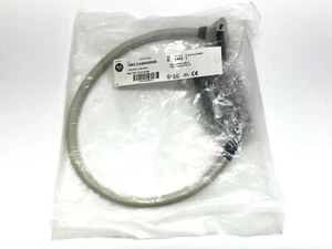Allen Bradley 1492-CAB005K69 Pre-Wired Cable for 1769-OB Module - Picture 1 of 4