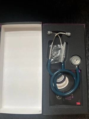 Estetoscópio de monitoramento 3M Littmann Classic III 27" azul caribenho e cromado 5623 - Imagem 1 de 2
