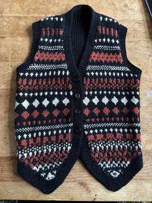 Vintage Handknitted Nordic Style Fairisle Style Sleeveless Vest 8/10 - Image 1 of 4