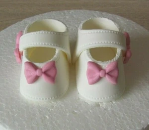 Babyschuhe Fondant Taufe Geburt Geburtstag Tortendeko Tortenaufleger Zuckerfigur - Bild 1 von 6