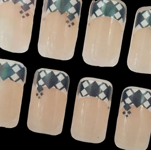 Nailene DAILY WEAR NATURALS Medium Length Salon Quality 24 Nails 21101 NO GLUE - Picture 1 of 24