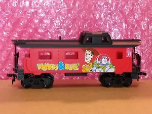 TOY STORY CABOOSE HOLZY AND BUZZ BY IHC NEUER ZUSTAND HO WAAGE FÜR DIE KINDER - Bild 1 von 7