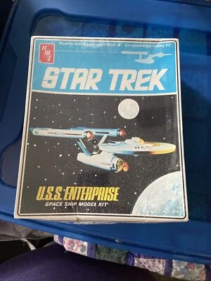 AMT ERTL VINTAGE STAR TREK USS ENTERPRISE Space Ship Model Kit #6676 SEALED 1983 - Image 1 of 4
