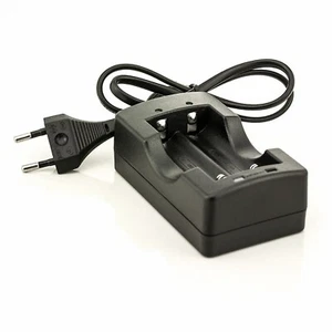 Akku Ladegerät Digital Ladestation 3.7v für 18500 17650 17670 Batterie Charger - Picture 1 of 2