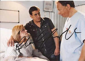 CORONATION STREET: CHRIS GASCOYNE "PETER BARLOW" SIGNED 7x5 ACTION PHOTO + COA - Bild 1 von 1