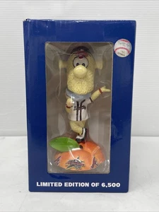 MBL All Star Game 2025 FOCO Braves Mascota Melocotón Bobblehead Numerado de 6.500 - Imagen 1 de 4