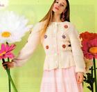 (2697) DK Baumwolle gehäkeltes Muster für schöne Blumenmuster Schößchen Cardigan Größe 6-24!