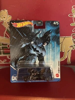 Hot Wheels Premium HW Pop Culture Blue Tour Bus DC Comics Batman Diecast! - Image 1 of 4