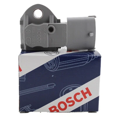 For Volvo S60 S80 V70 XC70 XC90 Fuel Pressure Sensor-on Fuel Rail BOSCH 31272732 - Image 1 of 4