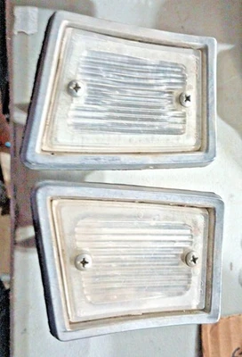 Dodge Polara 330 440 1963-64 luces de matrícula reversa Dodge carrocería B LOC135B Foto 1 de 4